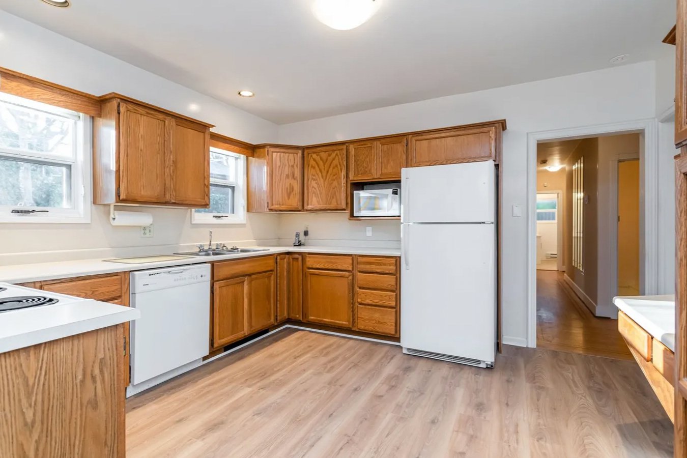 3 Bedroom House for Rent - 3878 W 8th Ave, Vancouver, BC 3