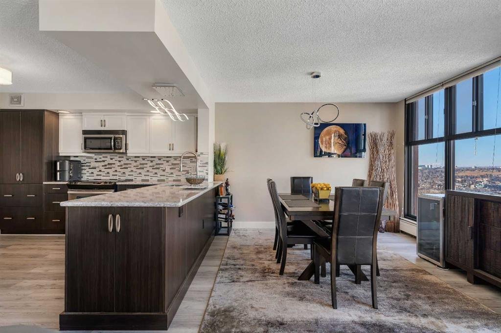 2 Bedroom Apartment for Rent - 1100 8 Ave SW, Calgary, AB 2