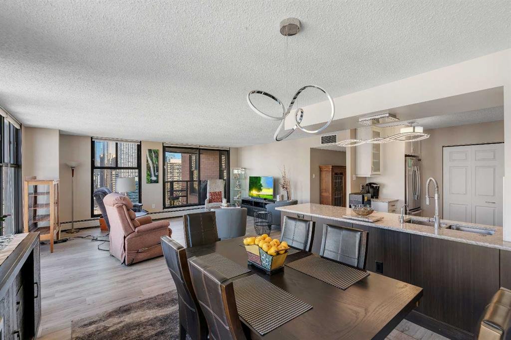 2 Bedroom Apartment for Rent - 1100 8 Ave SW, Calgary, AB 3