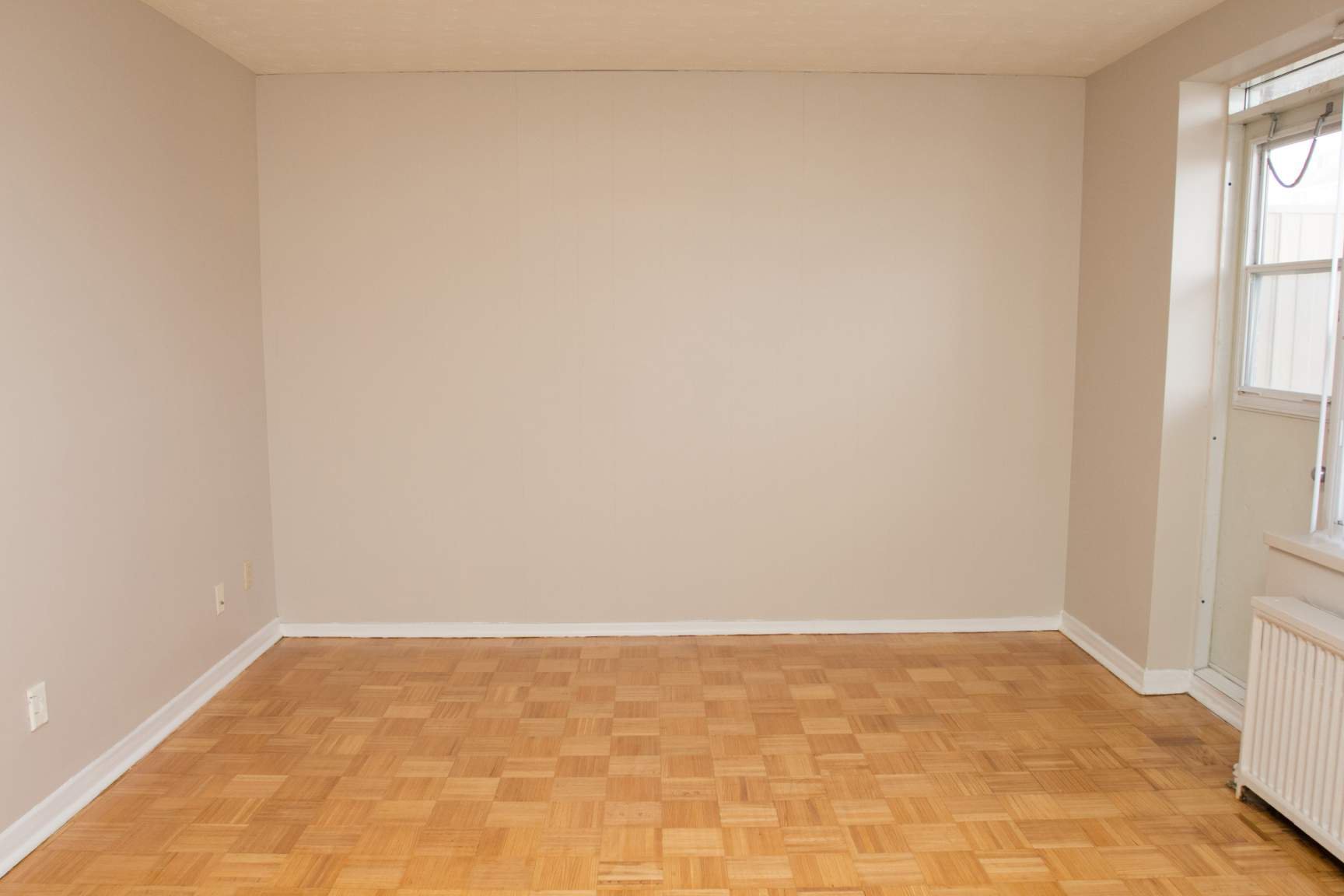 2 Bedroom Apartment for Rent - 672 Kennedy Road, Toronto, ON 3