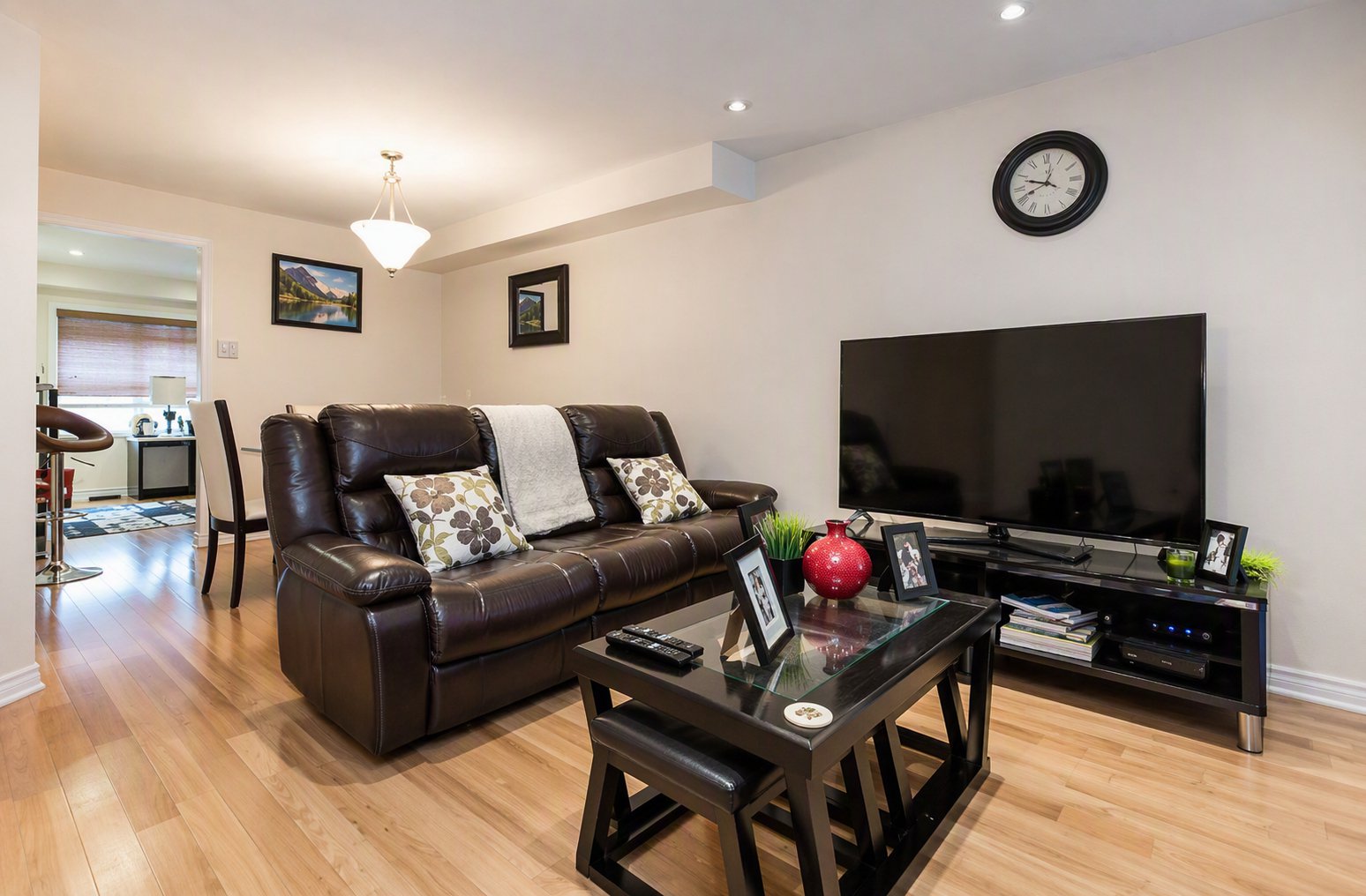 3 Bedroom House for Rent - Stonebridge Ave, Mississauga, ON 2