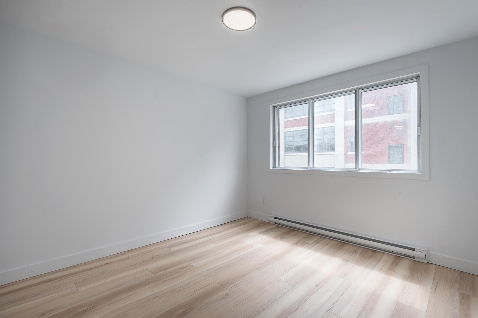 3 Bedroom Apartment for Rent - 927 Rue Ste-Marguerite, Montréal, QC 2
