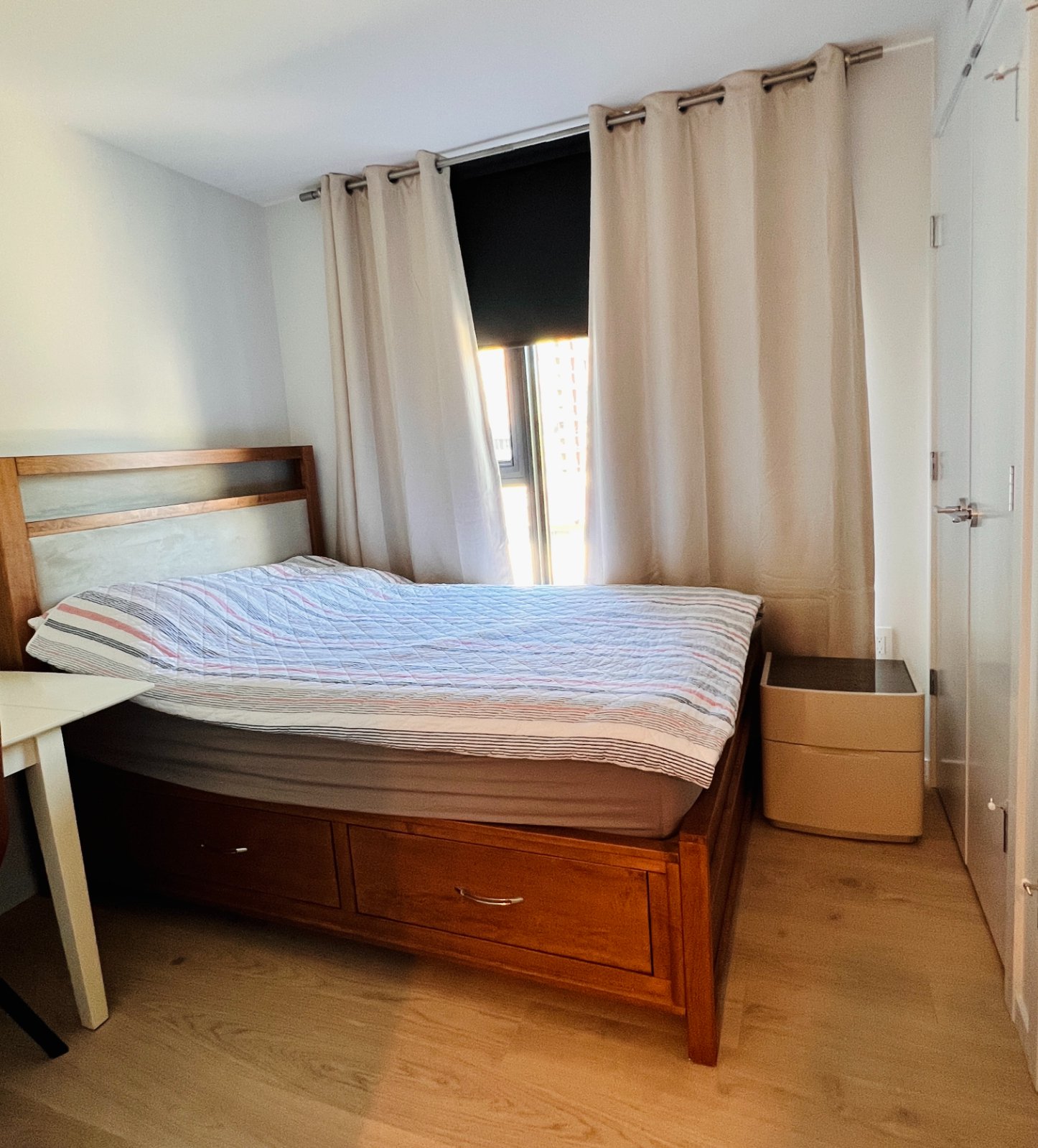 Room in Apartment for Rent - 5189 Earles St, Vancouver, BC 2