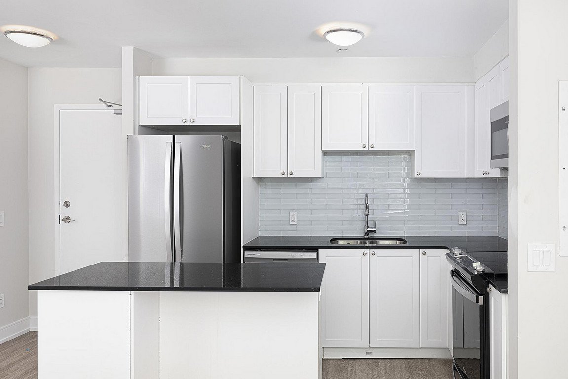 2 Bedroom Apartment for Rent - 65 A Hillside Drive, Toronto, ON 3