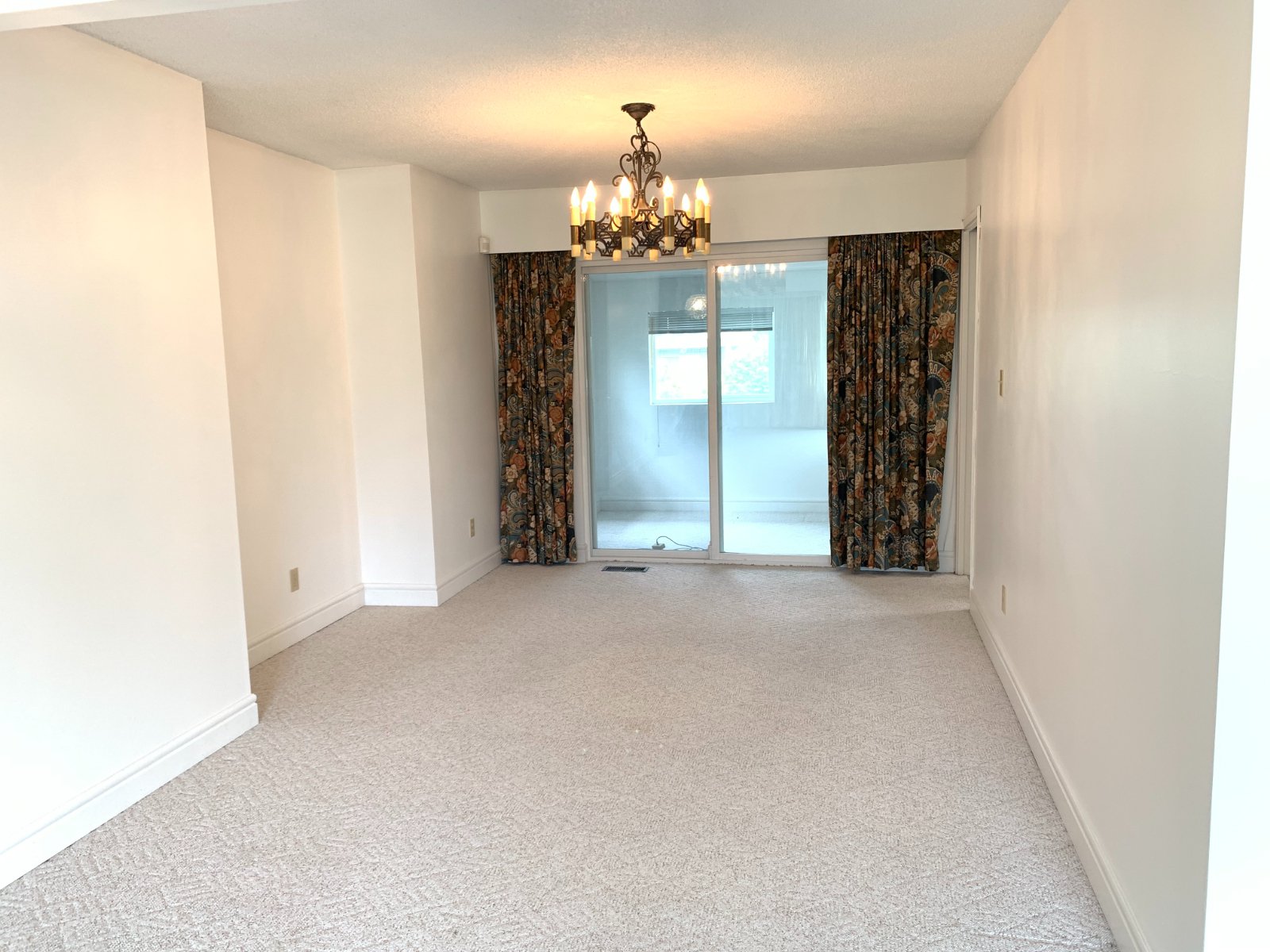 4 Bedroom House for Rent - 2311 Dorman Dr, Burnaby, BC 3