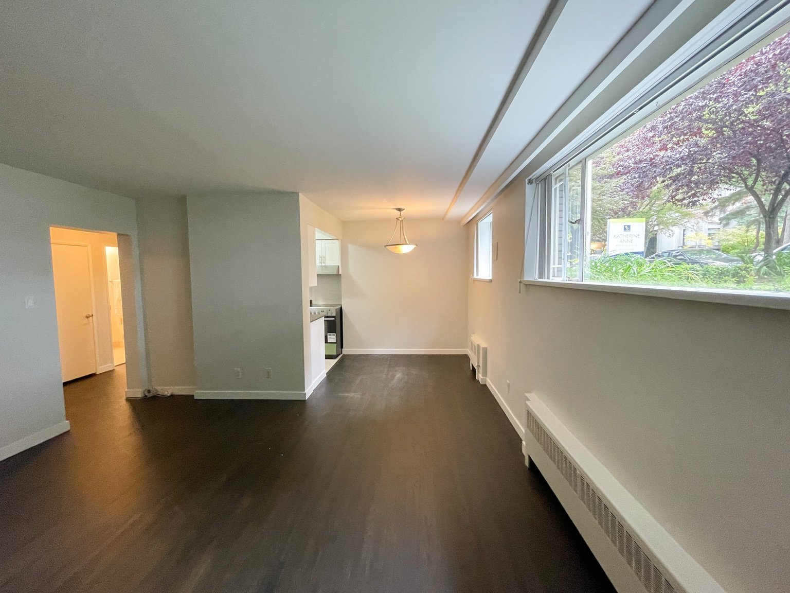 Studio Apartment for Rent - 2054 Comox St, Vancouver, BC 2