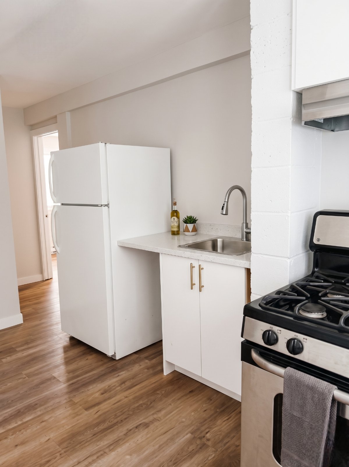 Room in House for Rent - 7951 Thormanby Cres, Richmond, BC 3