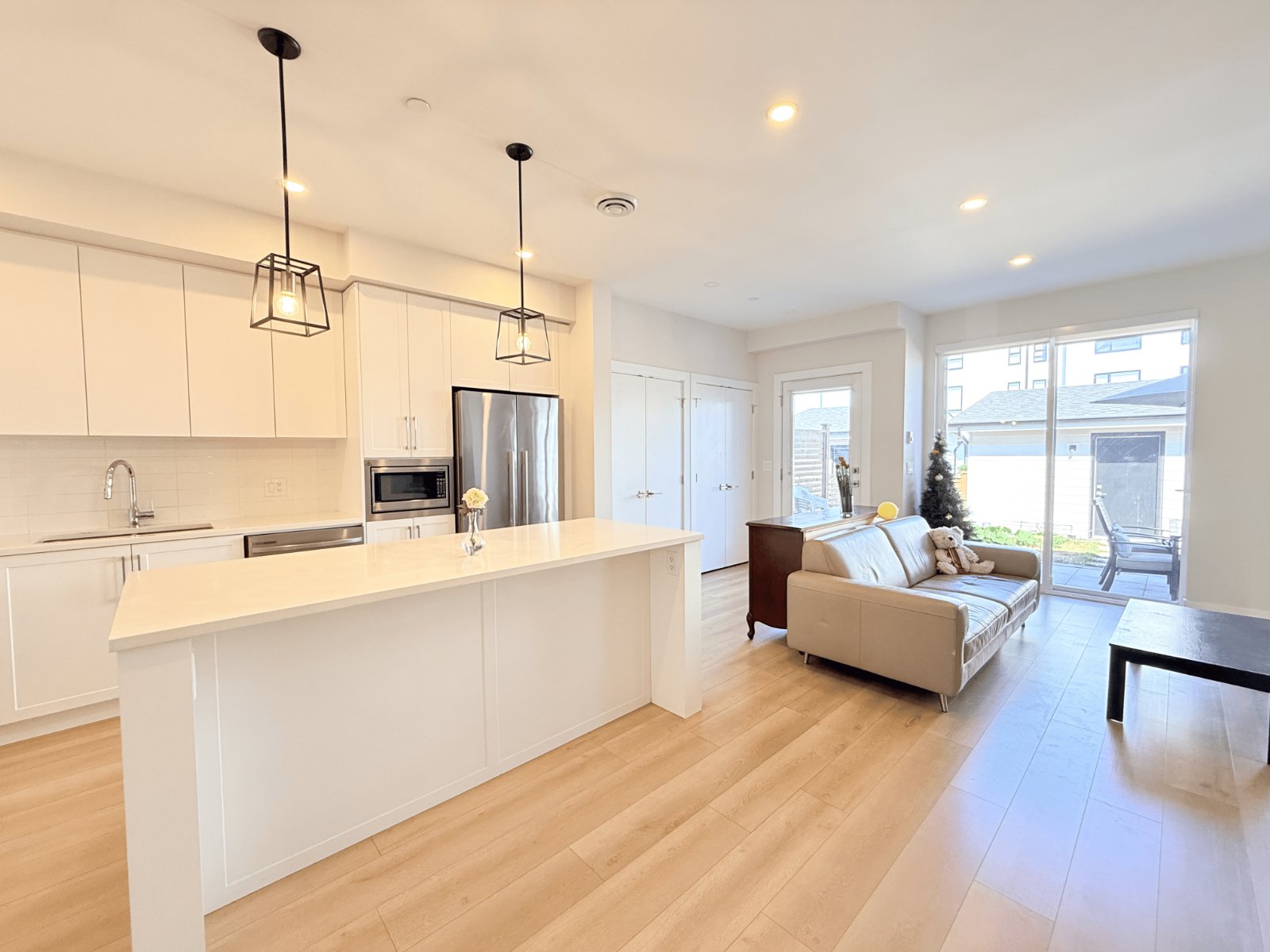 Room in House for Rent - 1986 Osprey Rd, Delta, BC 3