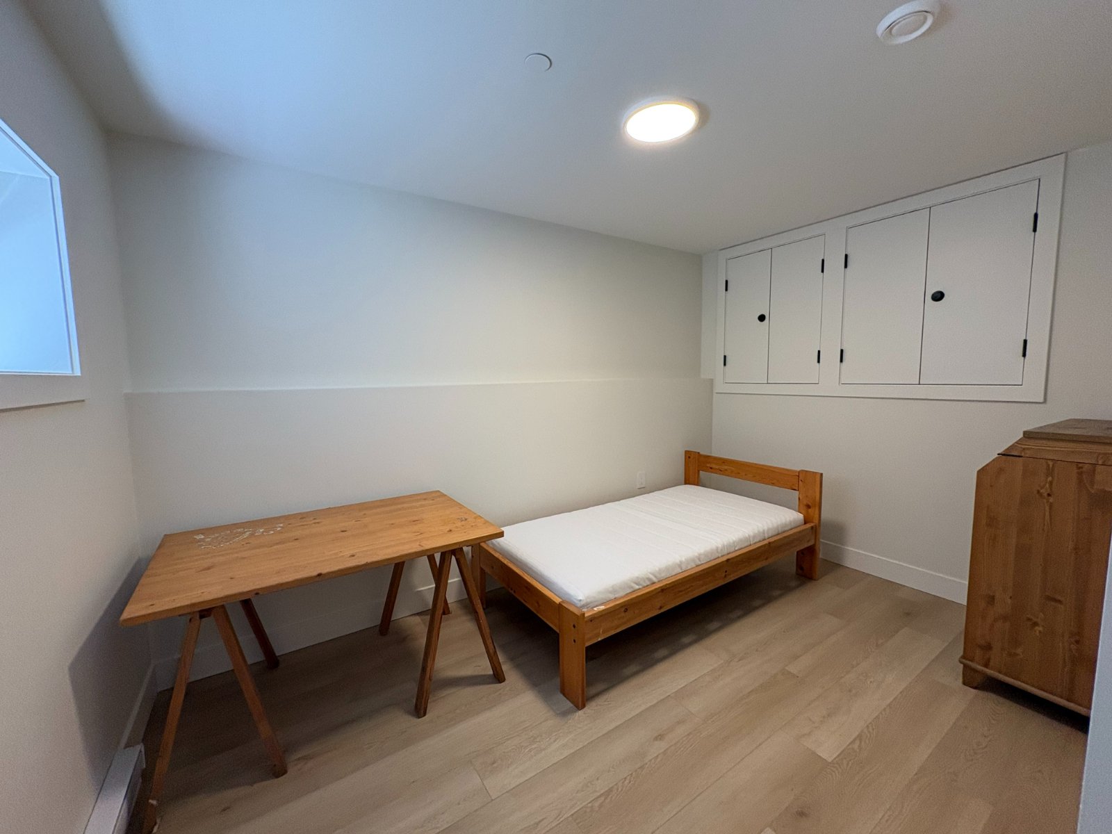 2 Bedroom Basement Suite for Rent - 137 Peveril Ave, Vancouver, BC 4