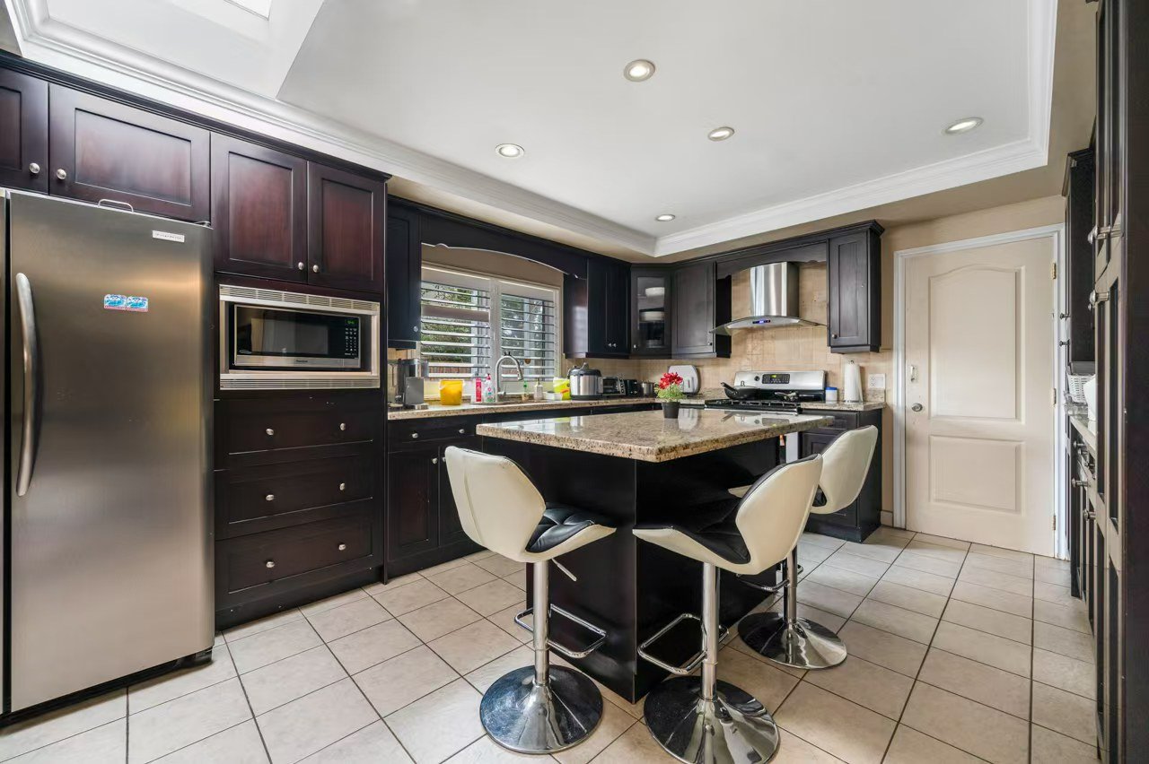 Room in House for Rent - 6550 Dunbar St, Vancouver, BC 3