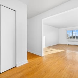 2 Bedroom Apartment for Rent - 4170 Avenue Kindersley, Montréal, QC 3