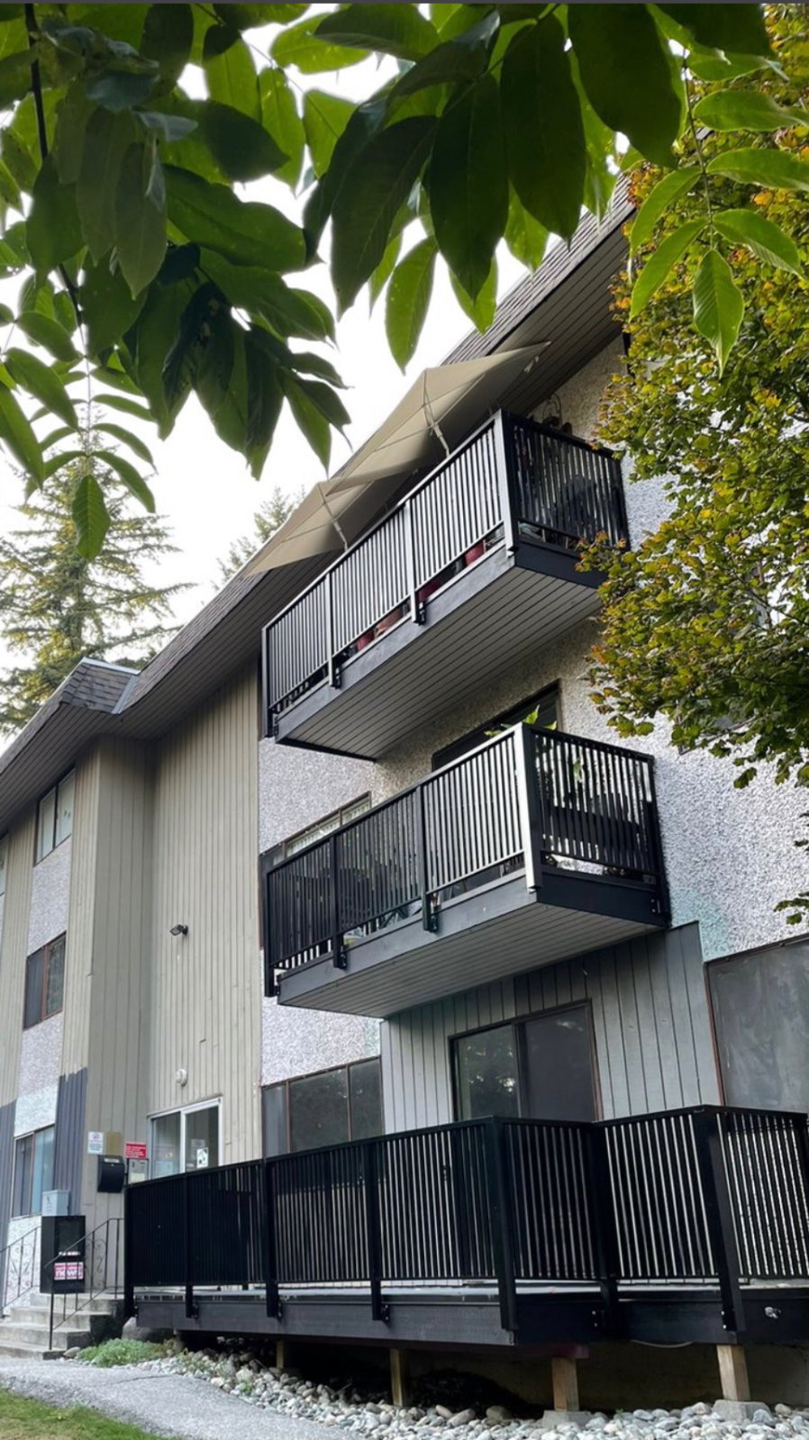 2 Bedroom Apartment for Rent - 989 Lytton St, North Vancouver District, BC 3