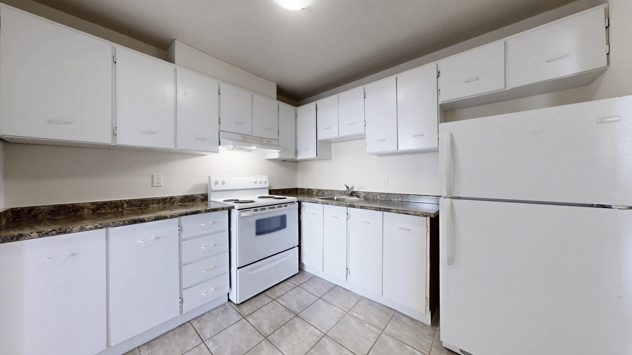 3 Bedroom Apartment for Rent - 1460 Ghent Avenue, Burlington, ON 3