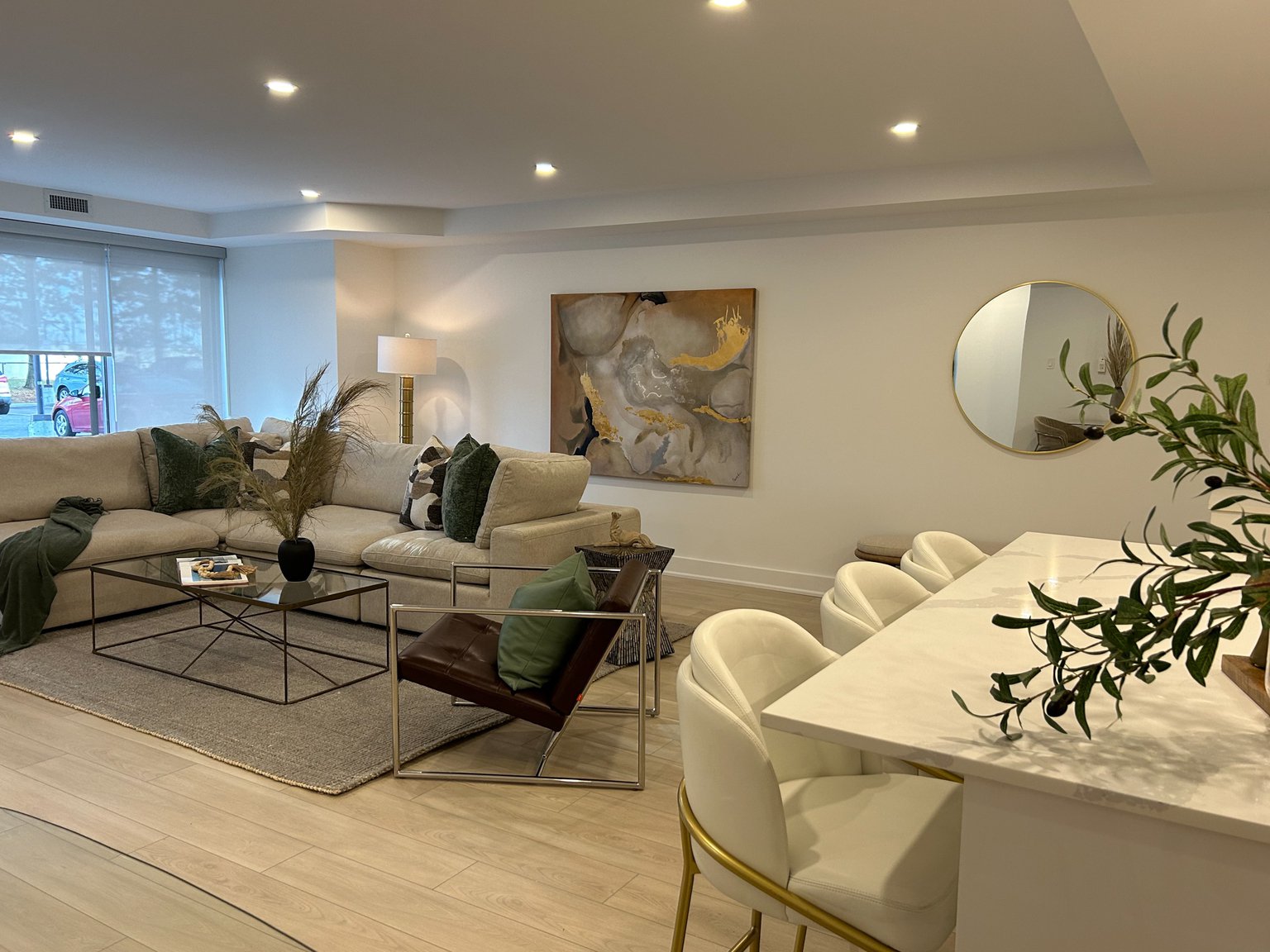 2 Bedroom Apartment for Rent - 5220 Lakeshore, Burlington, ON 3