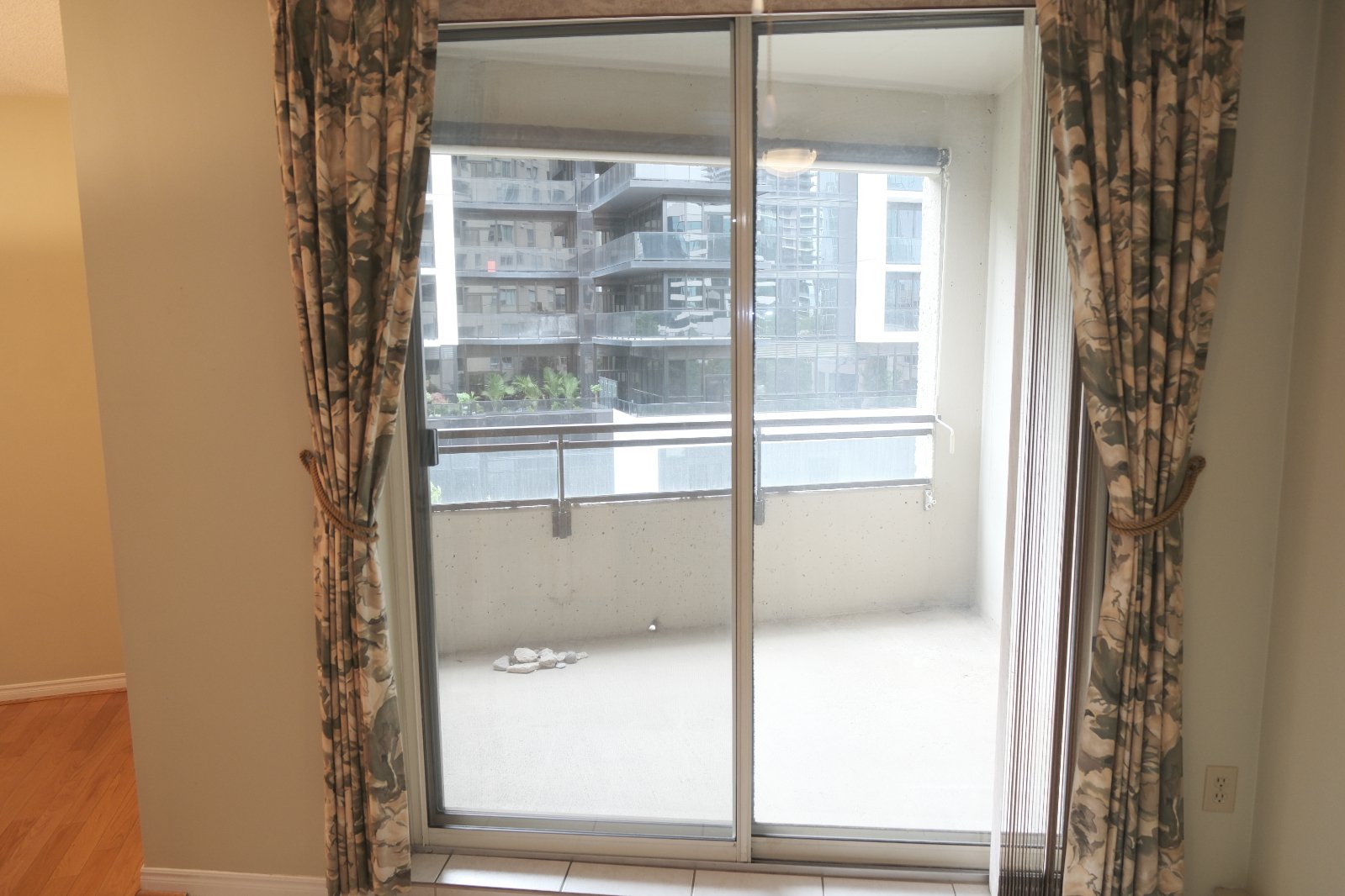 2 Bedroom Apartment for Rent - 500 Talbot St, London, ON 5