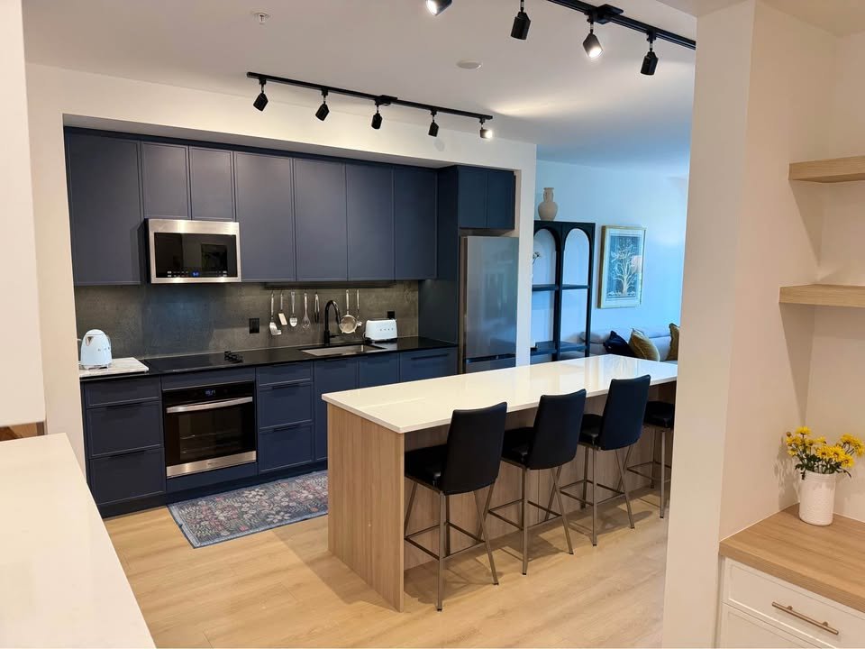 2 Bedroom Apartment for Rent - 3055 Murray St, Port Moody, BC 2