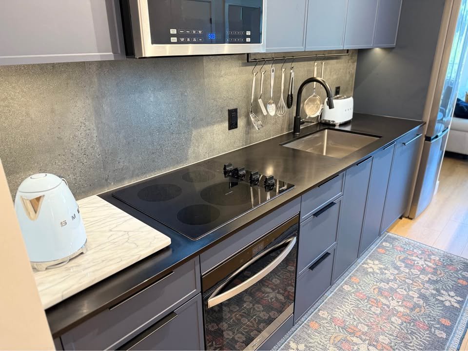 2 Bedroom Apartment for Rent - 3055 Murray St, Port Moody, BC 3