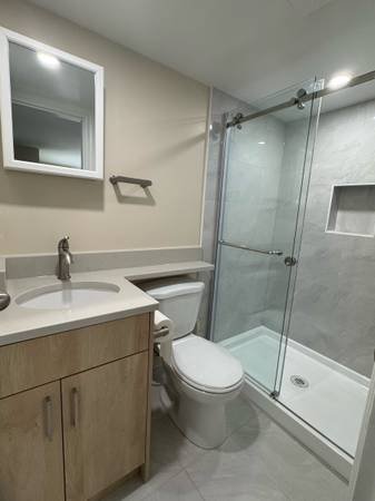 2 Bedroom Apartment for Rent - W 38th Ave, Vancouver, BC 4