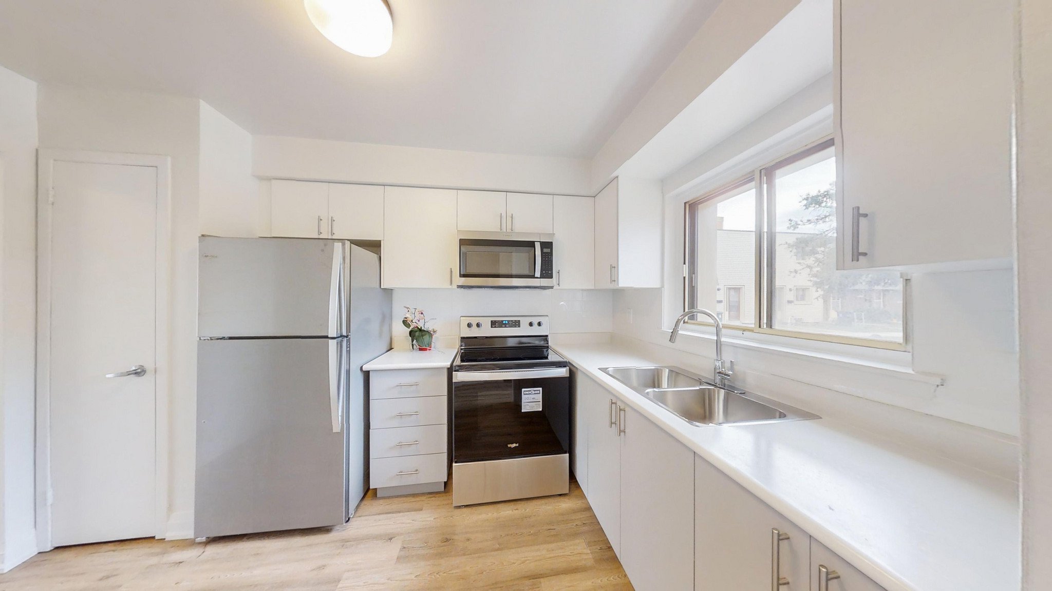 3 Bedroom Townhouse for Rent - 1-96 Red Cedarway, North York, ON 2