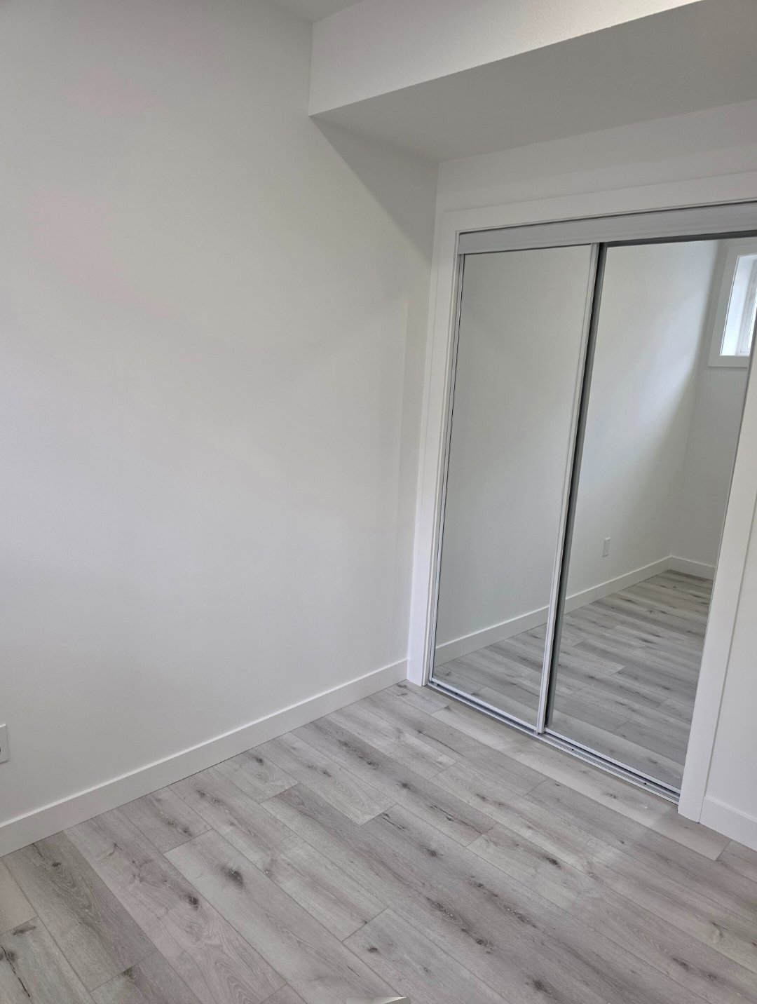 2 Bedroom Private Suite for Rent - Kimball Cres SW, Edmonton, AB 2