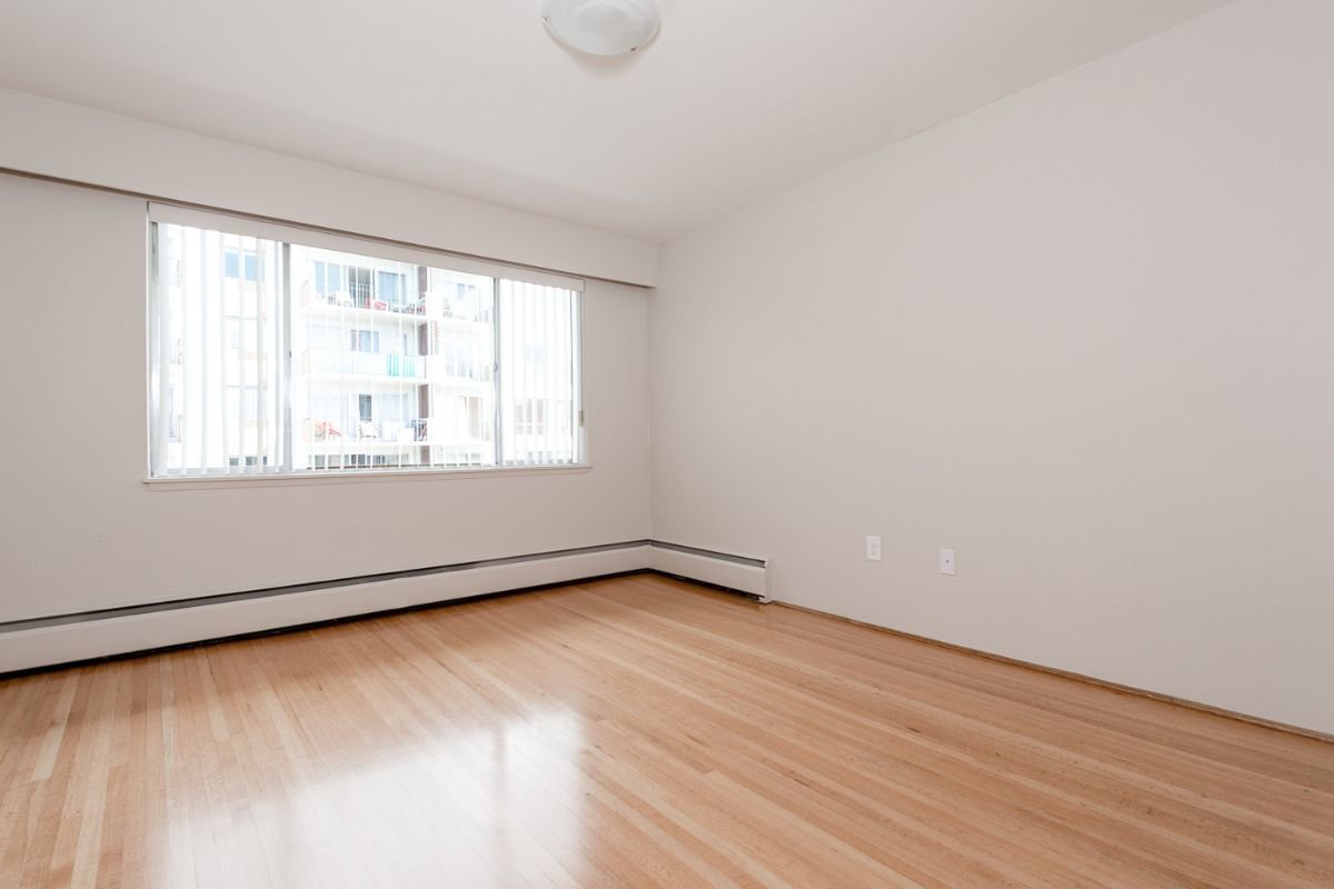 2 Bedroom Apartment for Rent - 1665 Duchess Ave, West Vancouver, BC 4