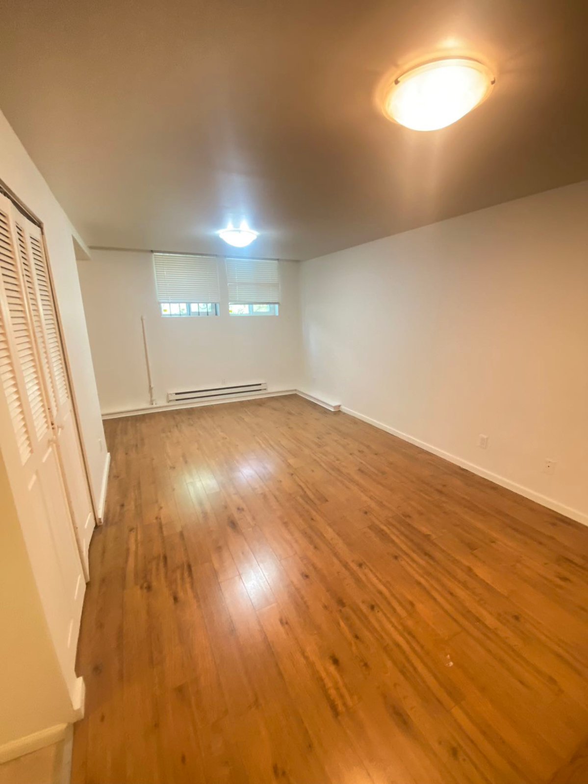 Studio Apartment for Rent - 1116 Pendrell St, Vancouver, BC 2