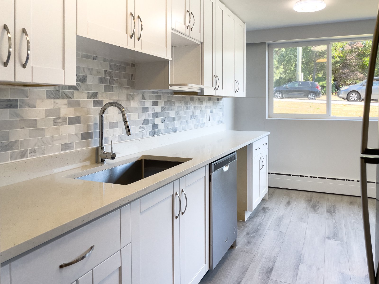 2 Bedroom Apartment for Rent - 1001 6th Ave, New Westminster, BC 3