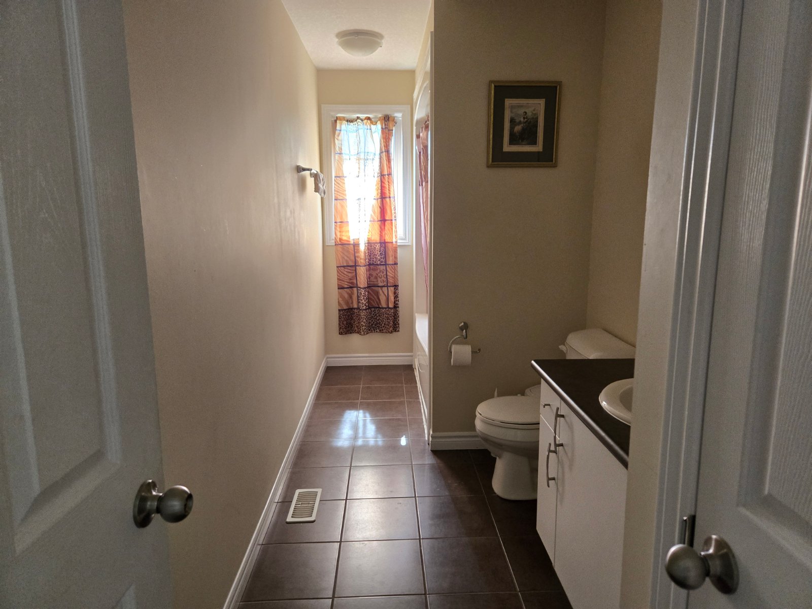 Room in House for Rent - Woodway Trl, Norfolk County, ON 5