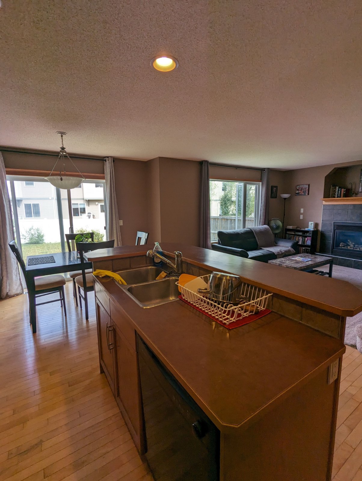 3 Bedroom House for Rent - 247 Royal Birch Way NW, Calgary, AB 4