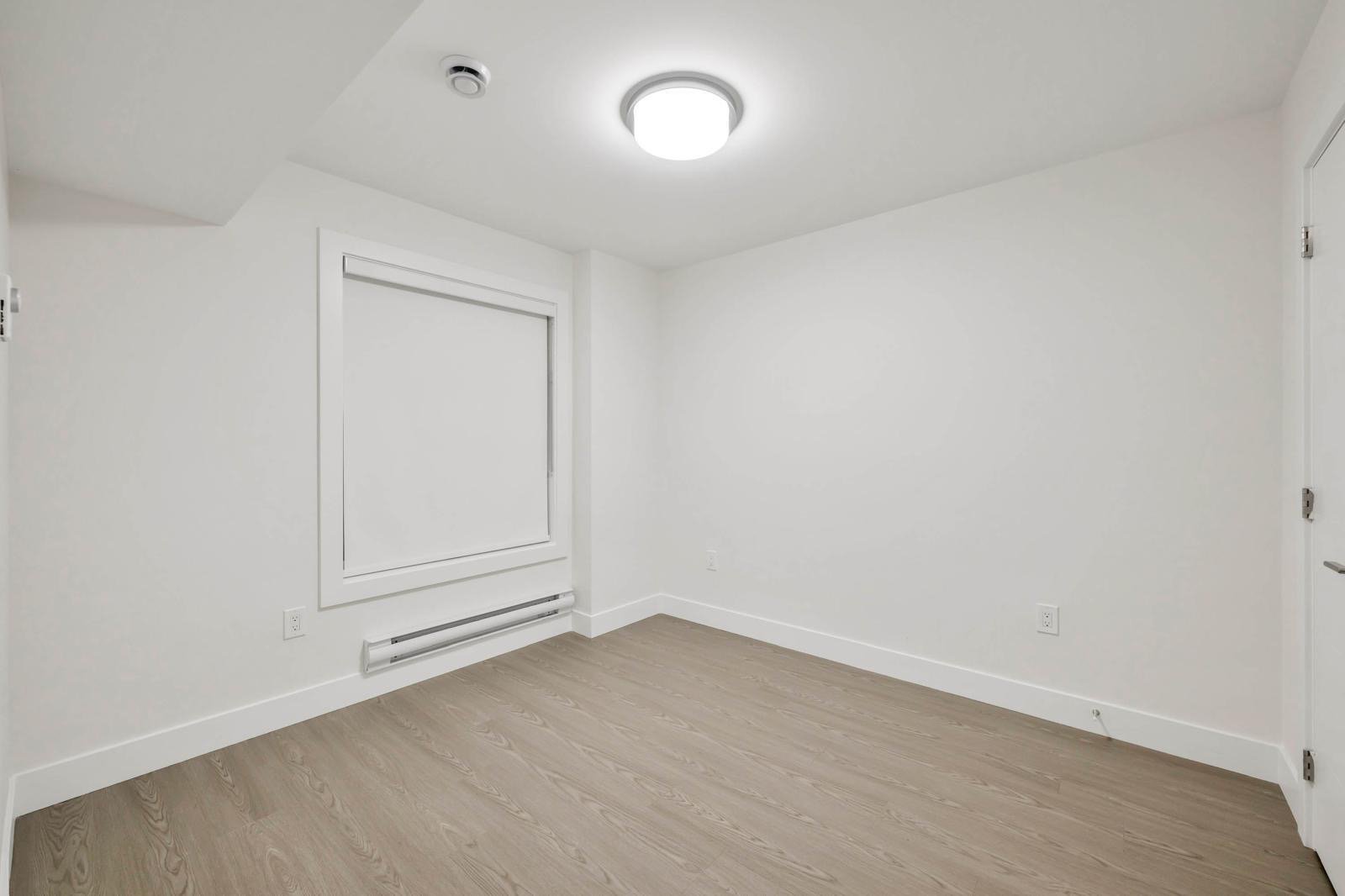 2 Bedroom Basement Suite for Rent - 17122 1 Ave, Surrey, BC 4