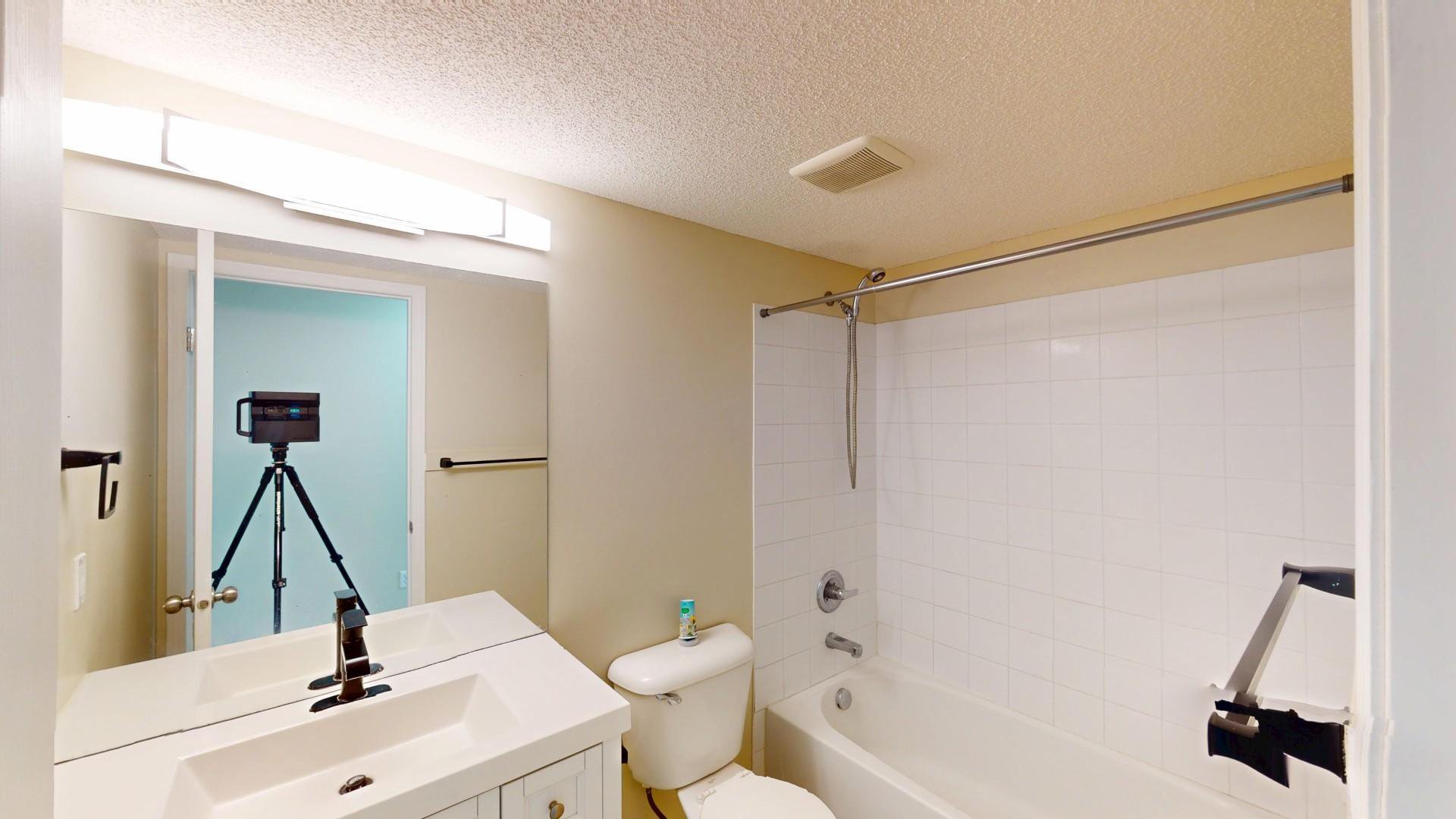 2 Bedroom Apartment for Rent - 8 1307- 8  Bridlecrest Dr SW, Calgary, AB 5