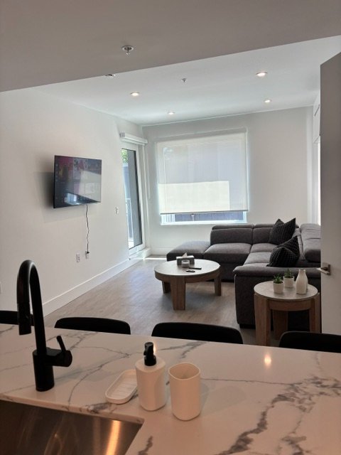 2 Bedroom Apartment for Rent - 2250 E 1st Ave, Vancouver, BC 2