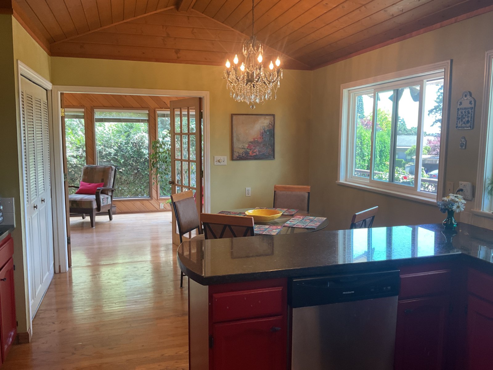 3 Bedroom House for Rent - Westside Dr, Delta, BC 5
