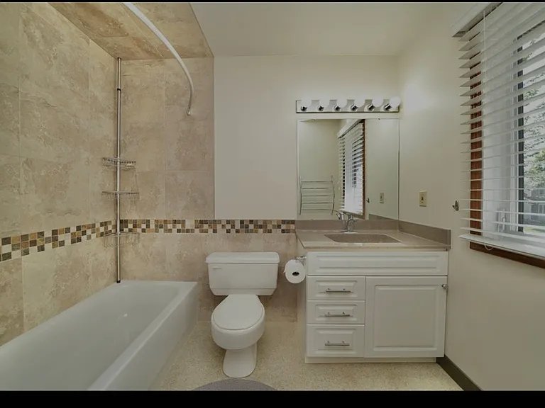 3 Bedroom House for Rent - 3 Bruton Pl, Winnipeg, MB 5