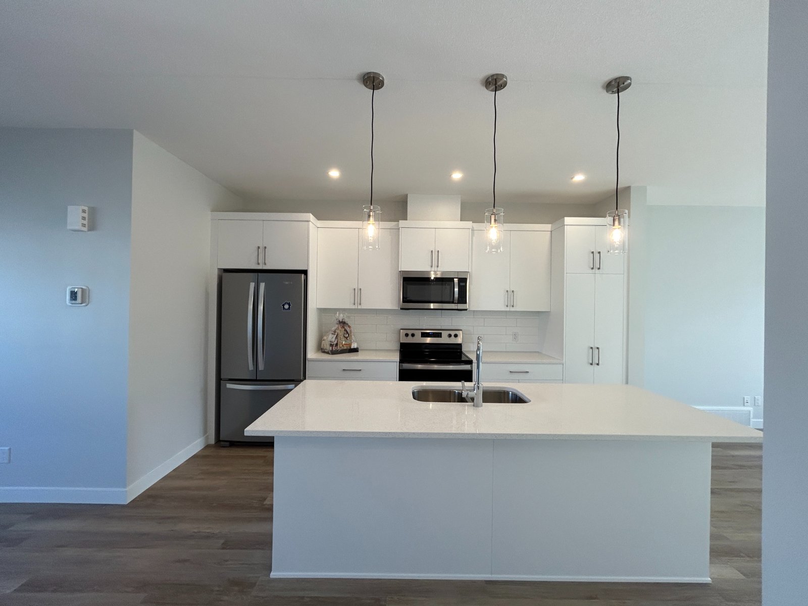 3 Bedroom House for Rent - Coughlan Grn SW, Edmonton, AB 3