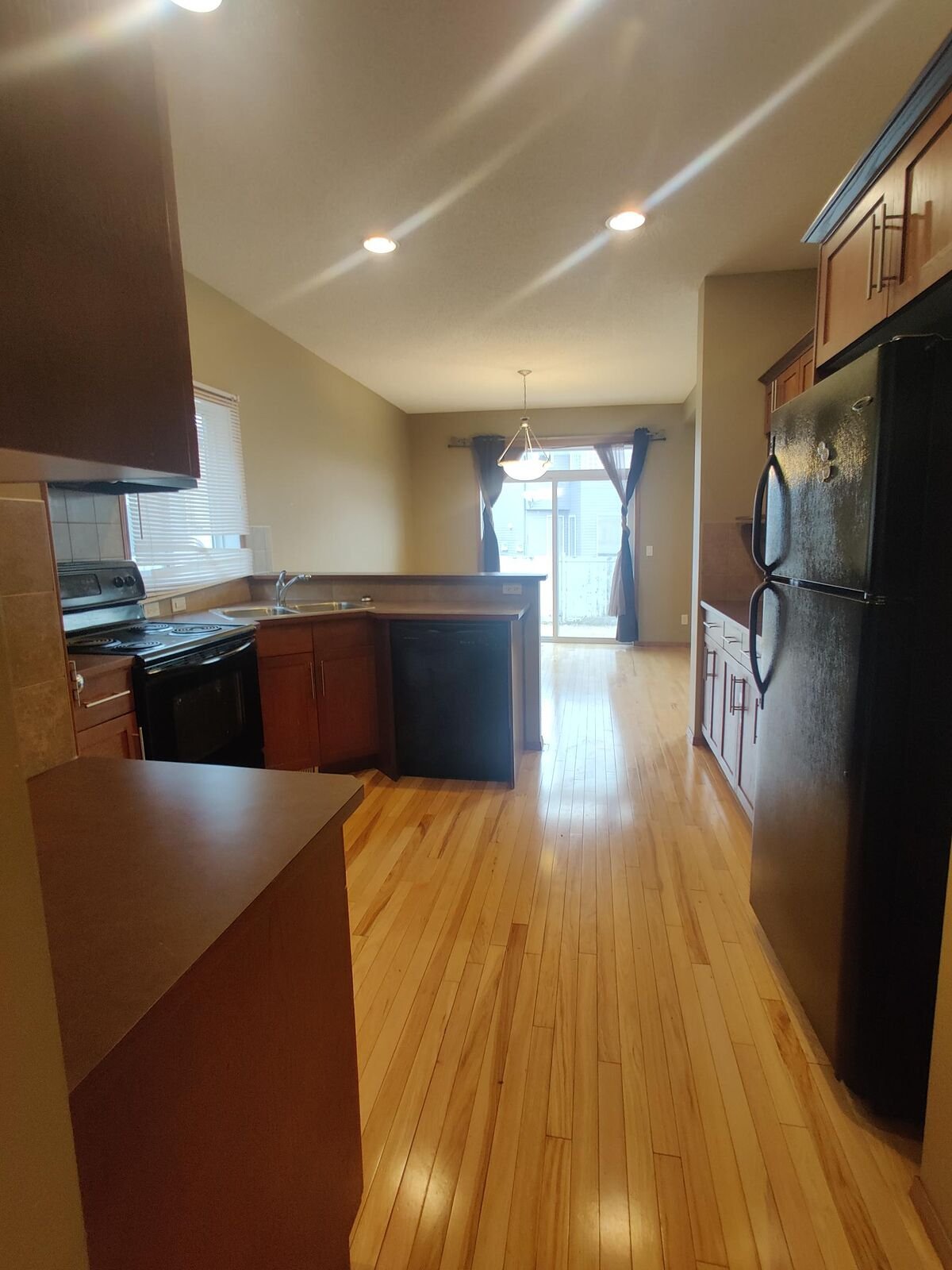 3 Bedroom House for Rent - 9015 Royal Oak Way NW, Calgary, AB 5