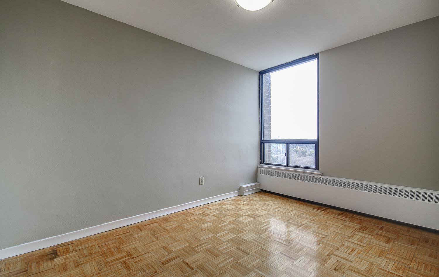 2 Bedroom Apartment for Rent - 545 The West Mall, Toronto, ON 3