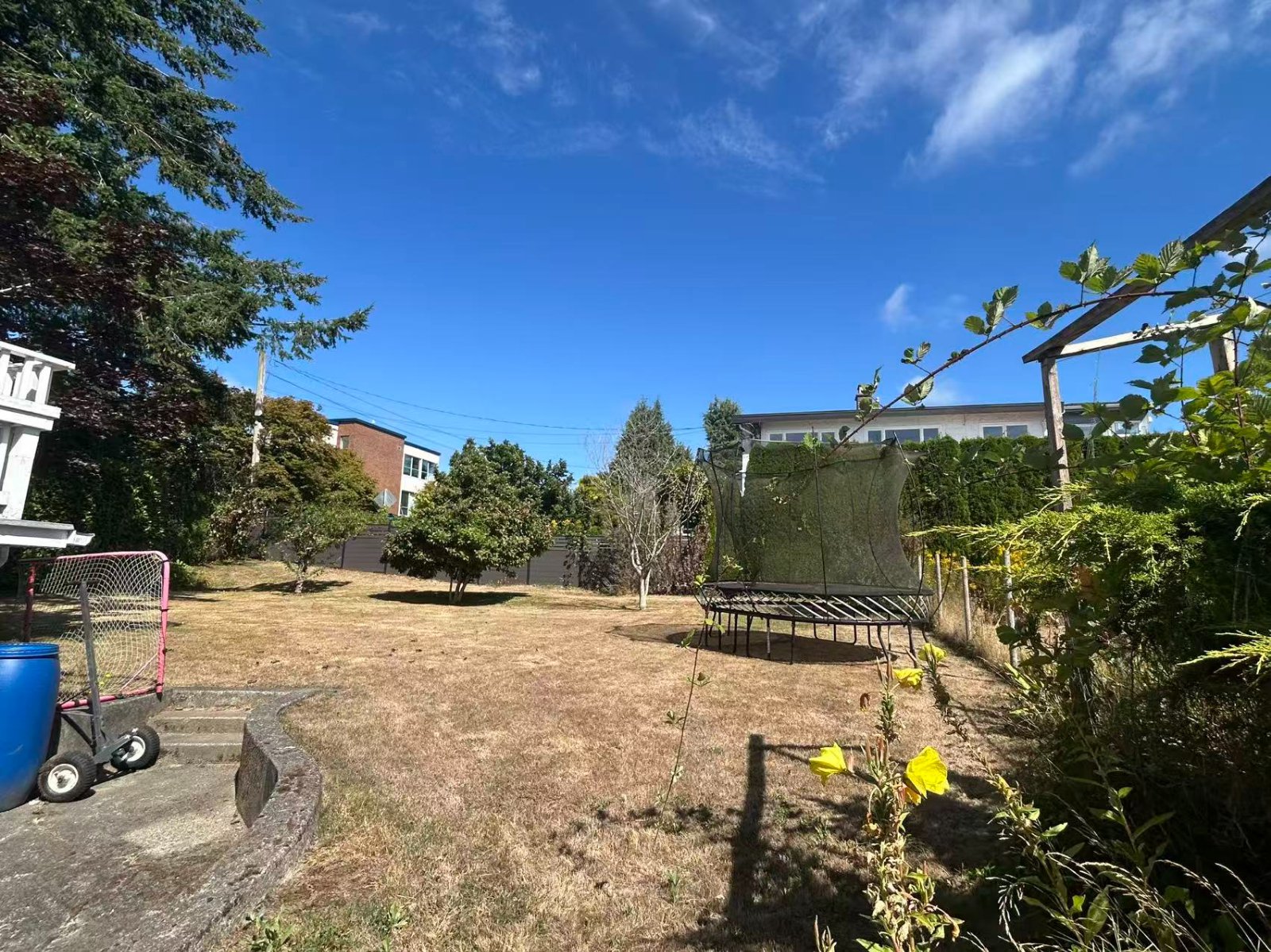 4 Bedroom House for Rent - Cliff Ave, White Rock, BC 5