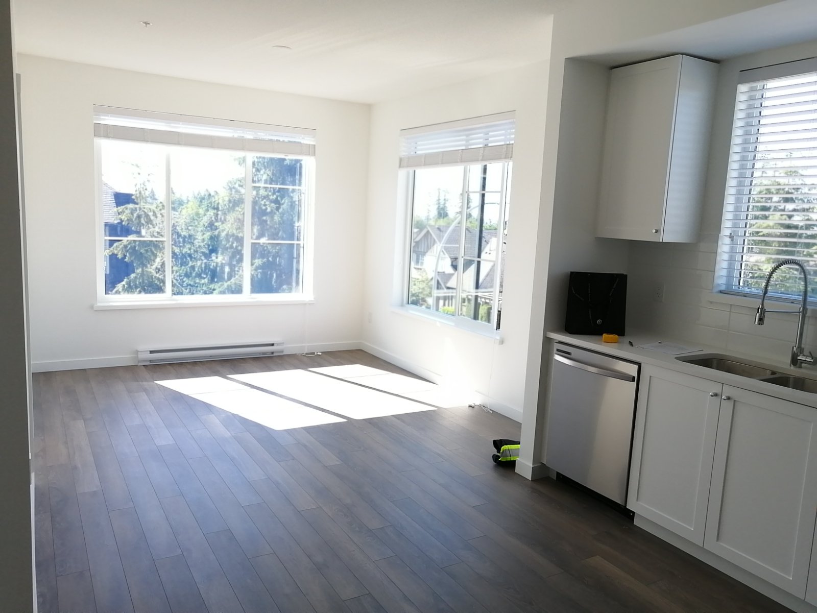 3 Bedroom Apartment for Rent - 15835 85 Ave, Surrey, BC 2