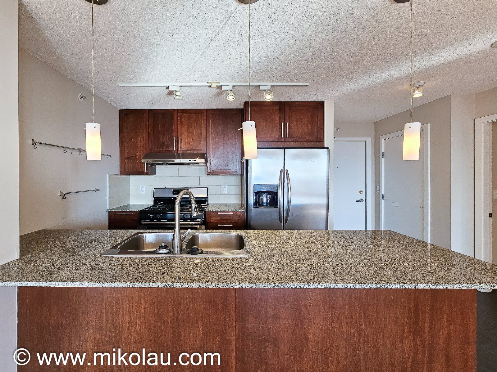 2 Bedroom Apartment for Rent - 7088 Salisbury Ave, Burnaby, BC 5