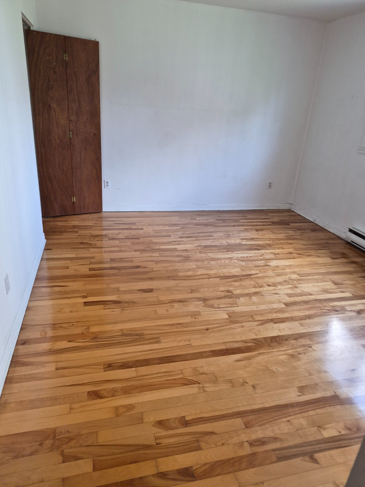 3 Bedroom Apartment for Rent - 2305 Avenue Walkley, Montréal, QC 5