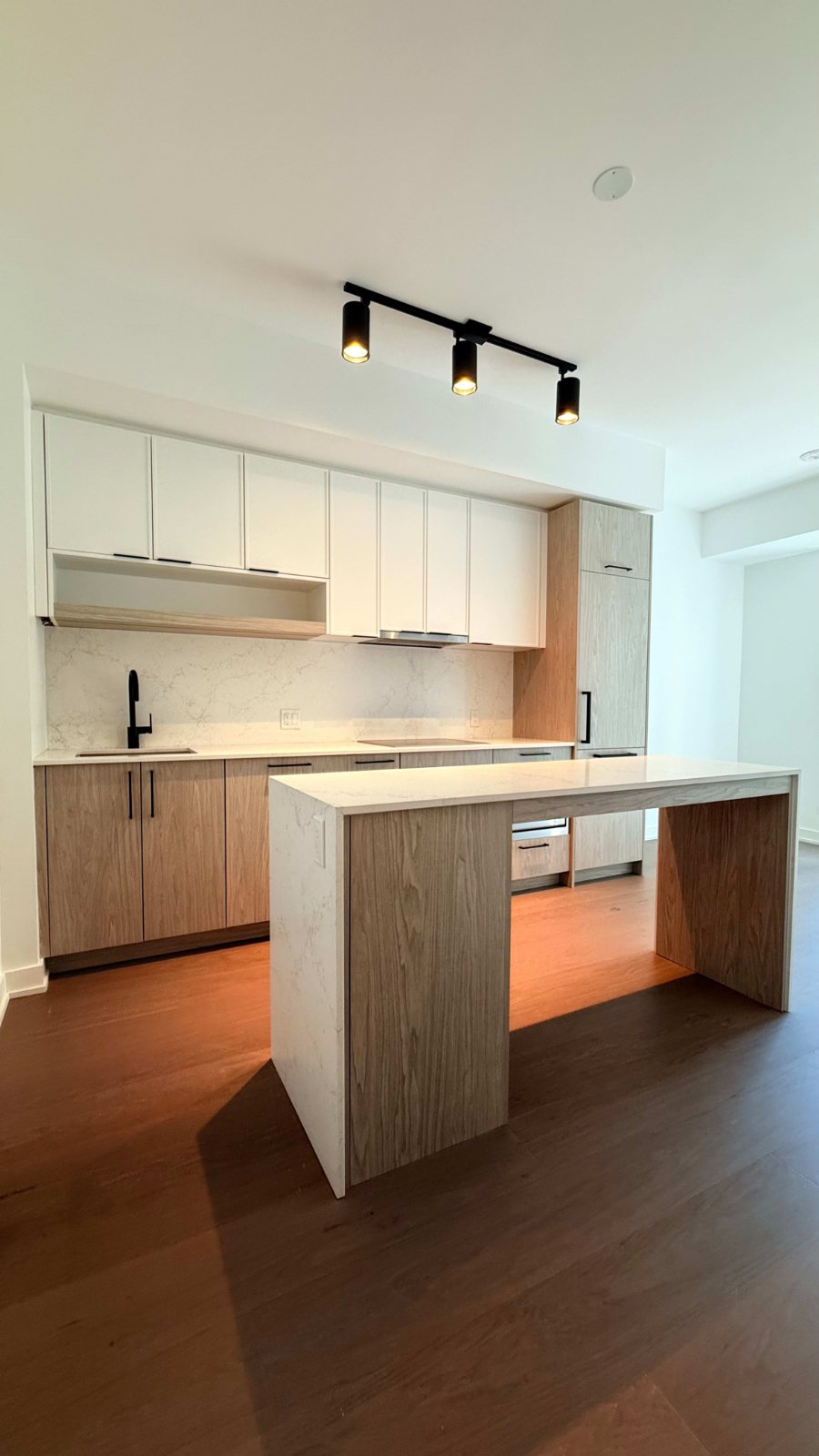 2 Bedroom Apartment for Rent - 91 Montclair Ave, Toronto, ON 4