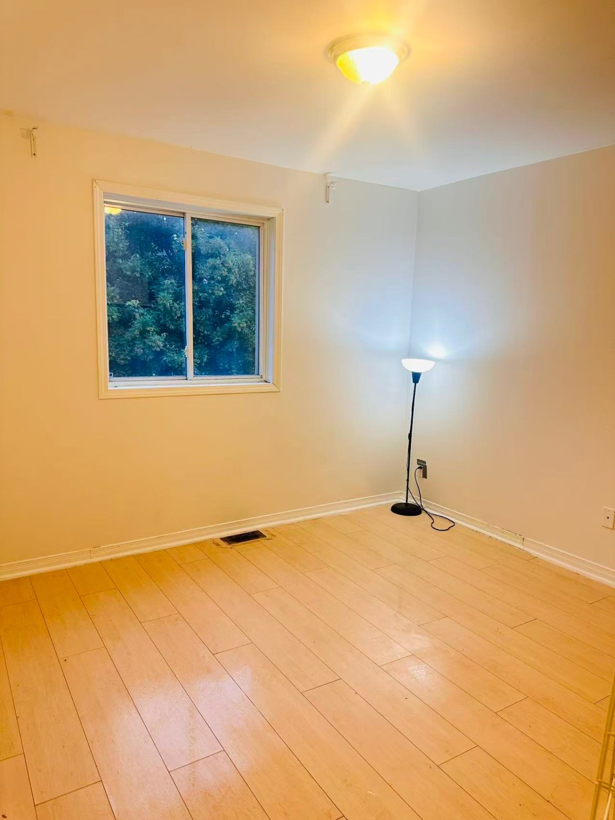 2 Bedroom Laneway Suite for Rent - Craig Henry Dr, Ottawa, ON 5