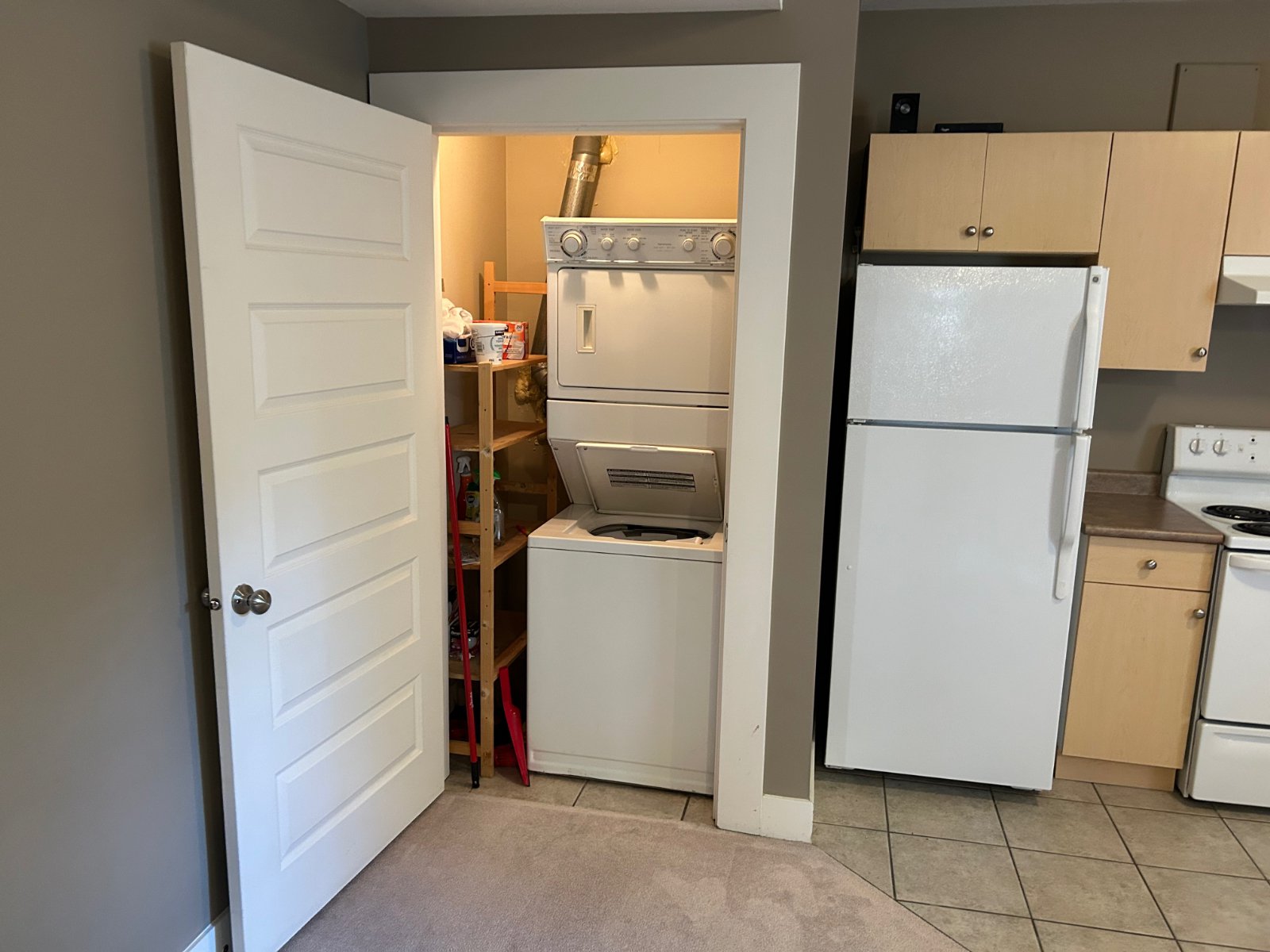 2 Bedroom Basement Suite for Rent - 201 St, Langley Twp, BC 3