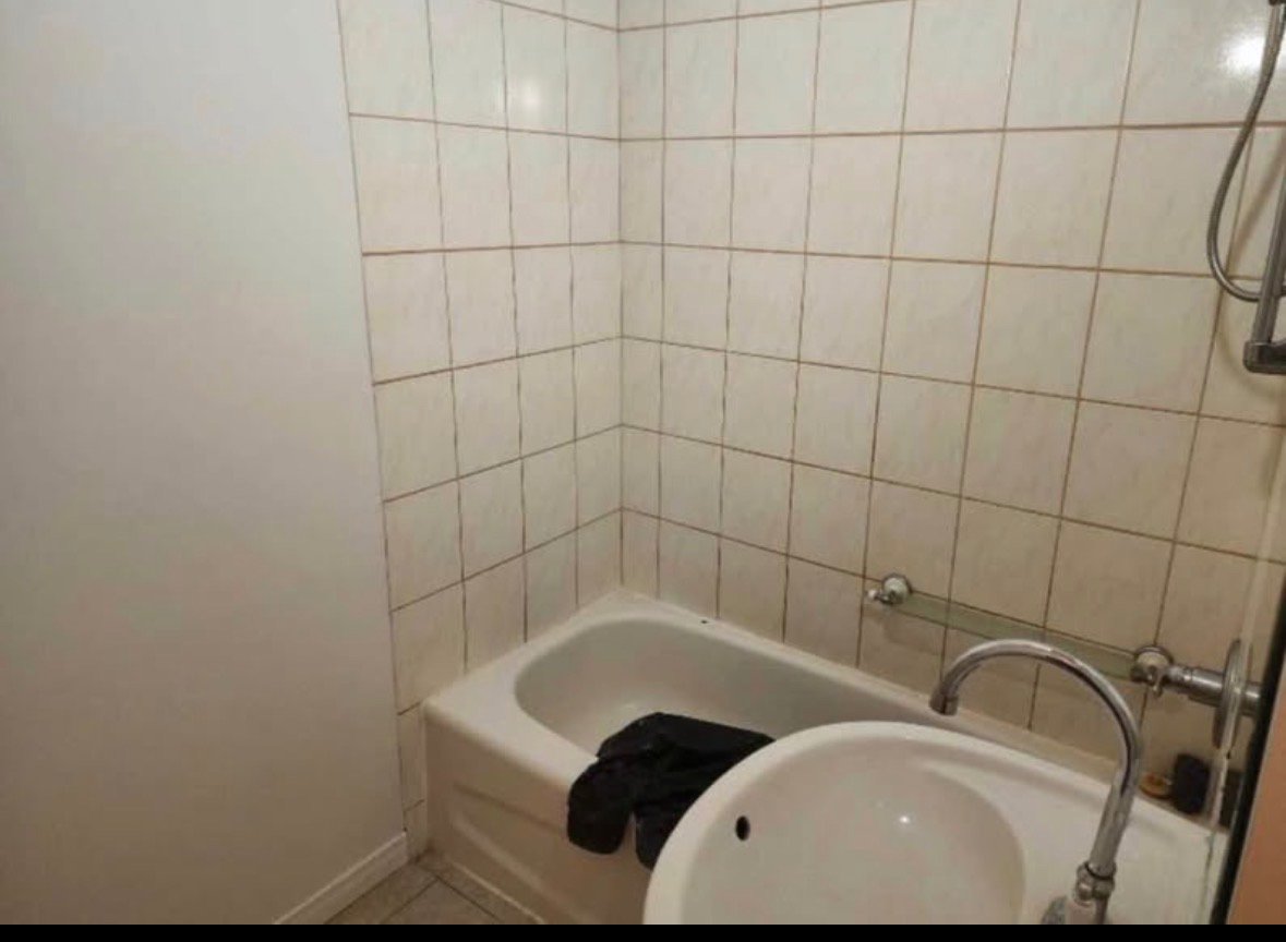 Room in Townhouse for Rent - 175 Mary St, Pembroke, ON 4