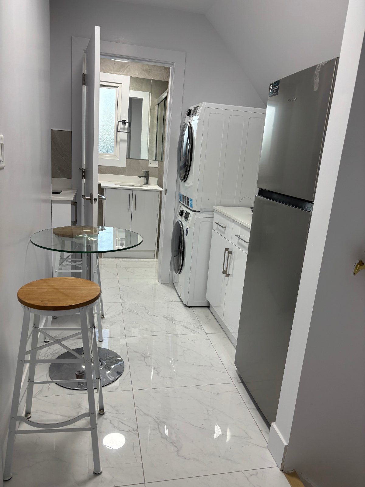Room in House for Rent - E 54th Ave, Vancouver, BC 4