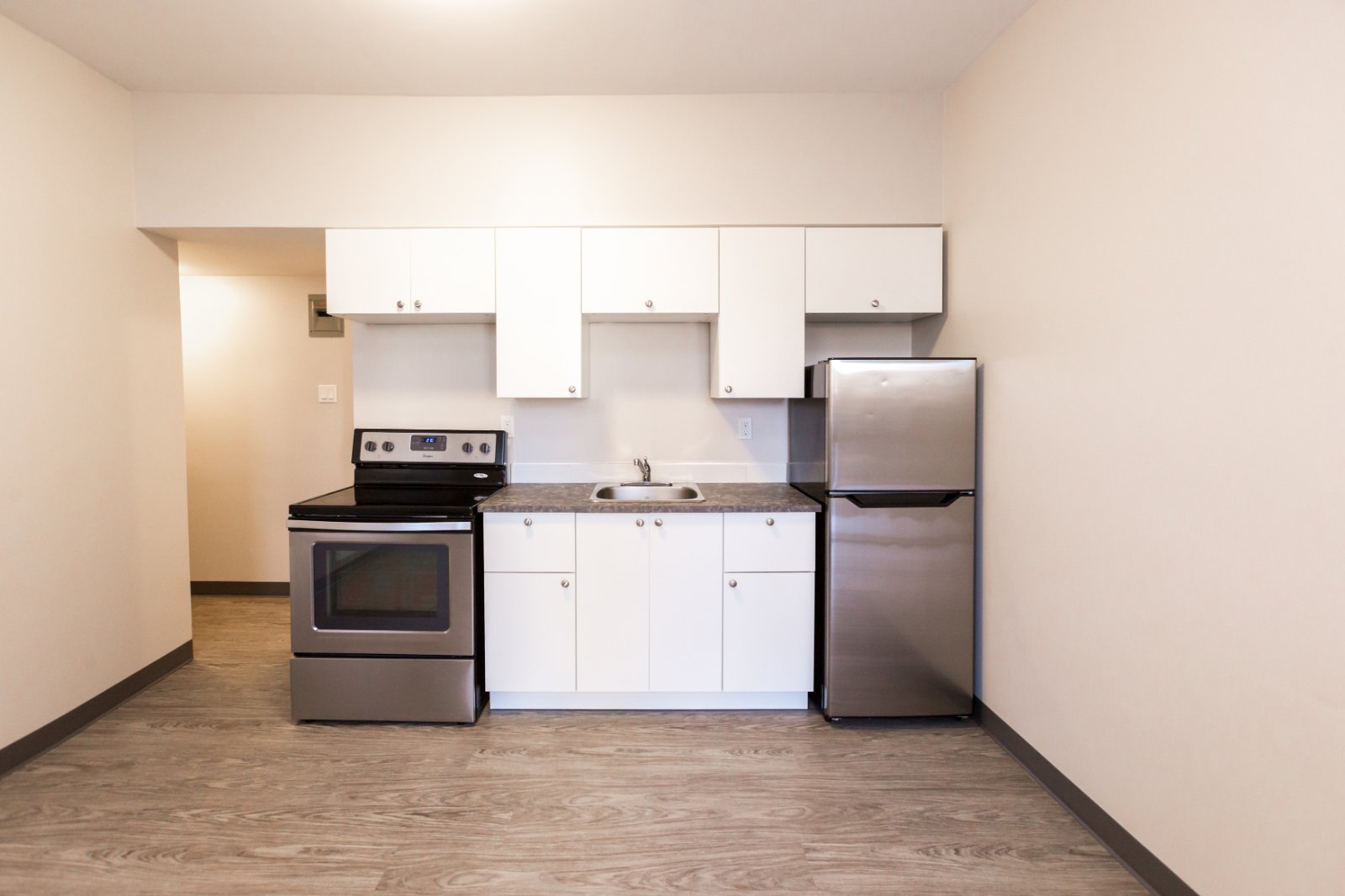 Studio Apartment for Rent - 9407 114 Ave NW, Edmonton, AB 5