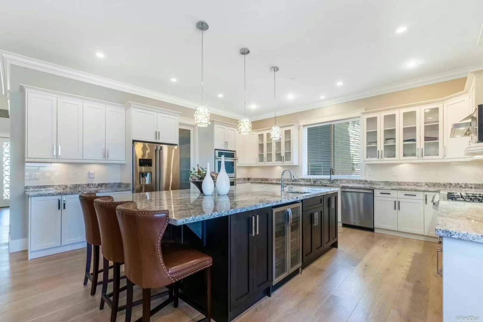 4 Bedroom Private Suite for Rent - 13632 Blackburn Ave, White Rock, BC 4