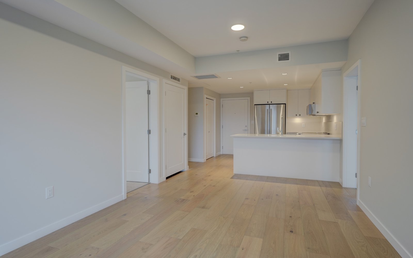 2 Bedroom Apartment for Rent - 4030 Shelbourne St, Saanich, BC 5