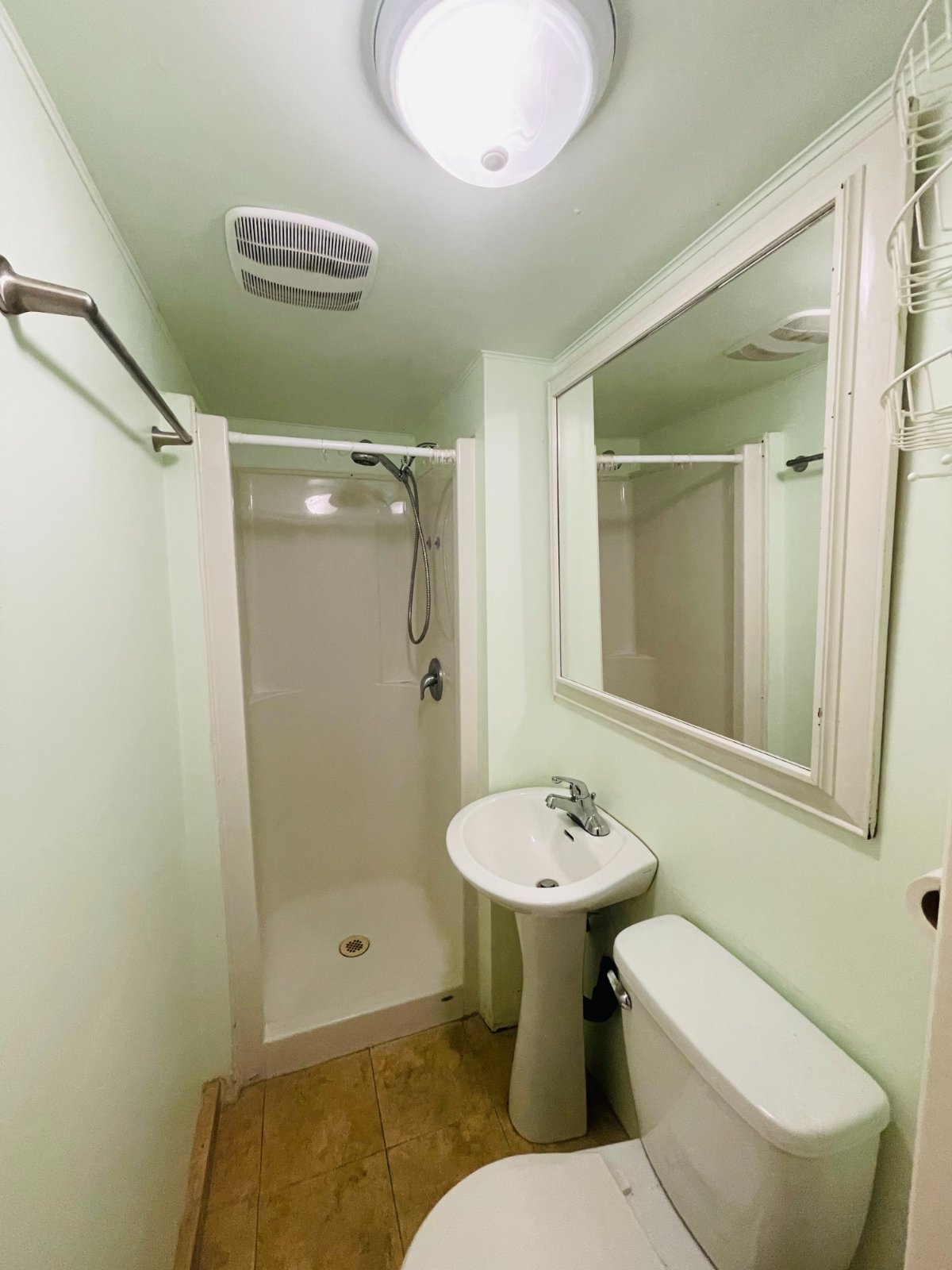 Room in House for Rent - W 18th Ave, Vancouver, BC 5